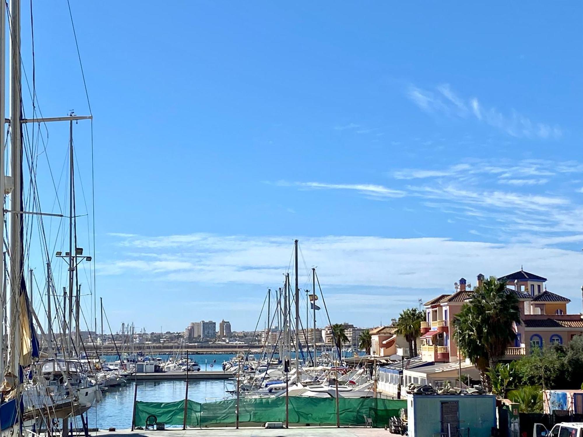 Luxury Apartment With Sea View Puerto Torrevieja Luaran gambar